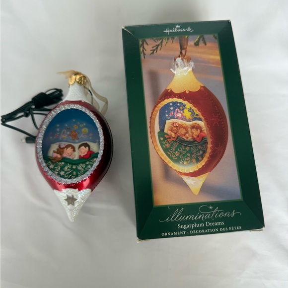 2005 Hallmark Illuminations Ornament Watching for Santa - Picture 6 of 6